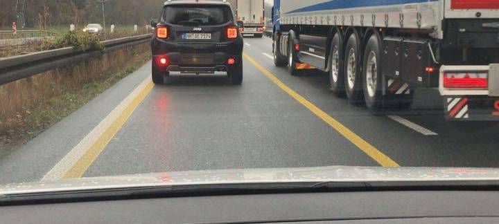 Hinweise auf Durchfahrtsverbot: Neue Plakate in Lüdenscheid