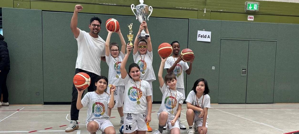 Bömbergschule gewinnt erneut Basketball-Kreismeisterschaft