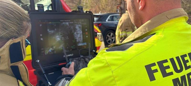 Waldbrand in Menden am Hexenteich gelöscht