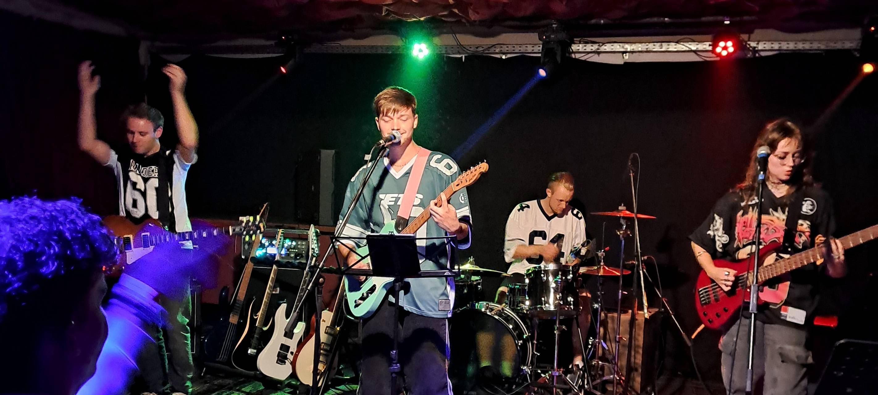 „Rock for Peace“ sammelt 600 Euro in Lüdenscheid